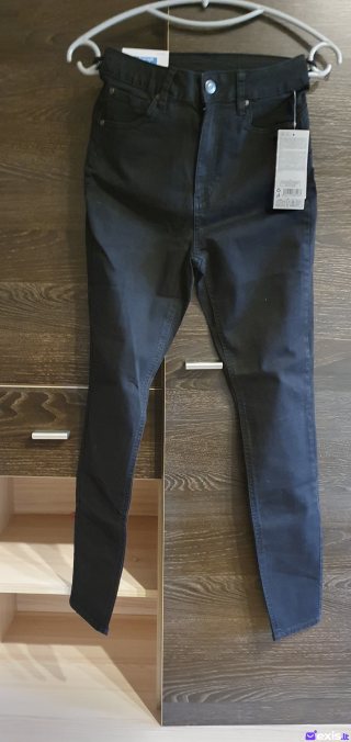 Skinny tipo džinsai