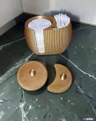 Vonios indelis susidėti ausų krapštukus ir tamponelius.