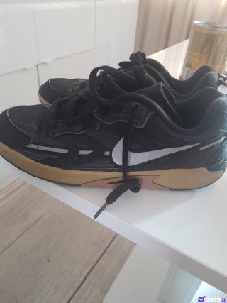 Kedai nike