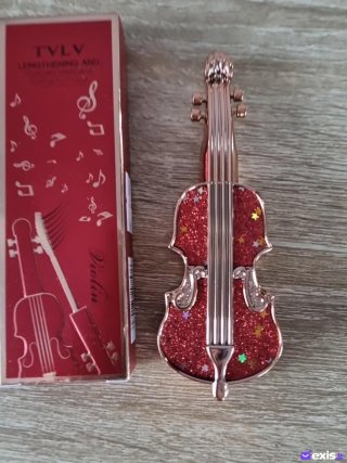 TVLV Violin – blakstienų tušas smuiko formos pakuotėje 🎻