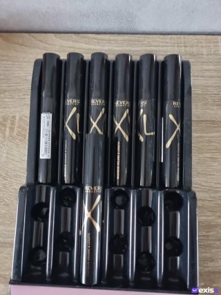 REVERS COSMETICS XL – blakstienų tušas