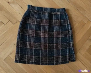 Dailus languotas sijonas